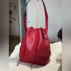 Louis Vuitton Red Shoulder Bag EPI leather Noe with COA